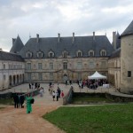 Location sonorisation et tonnelle vin d'honneur Château de Bussy le Grand MLA DIJON