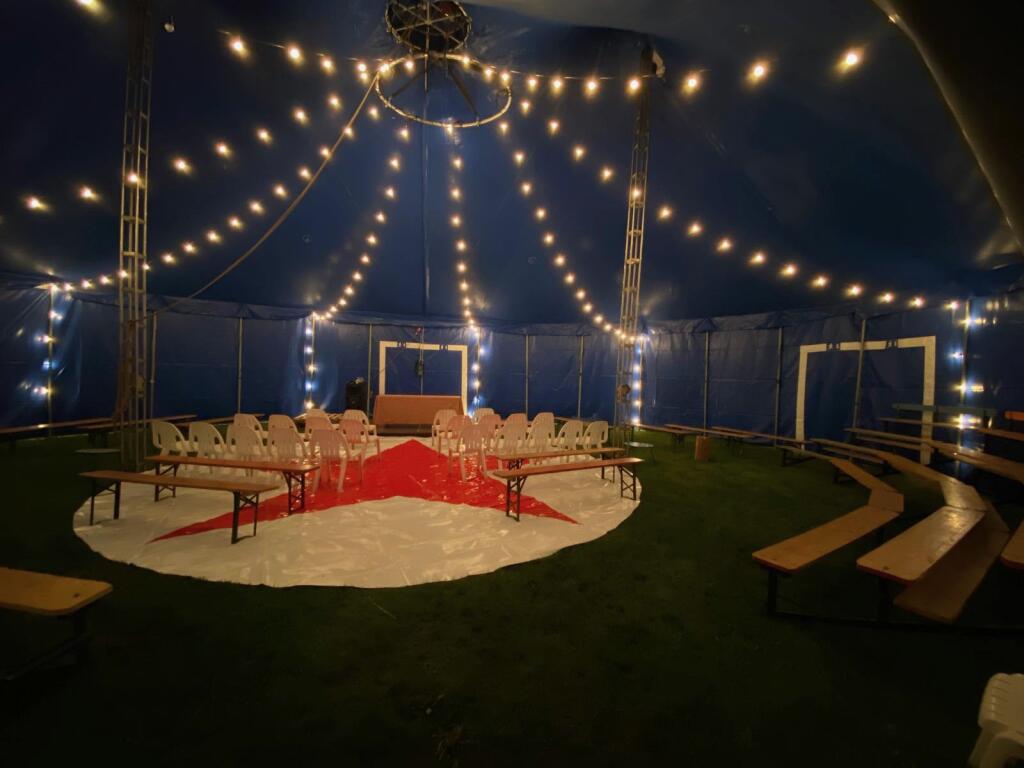 Intérieur cirque 12x16m