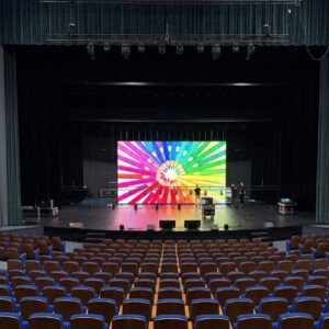 installation écran LED Pitch 2,9 de dimension 9x5m